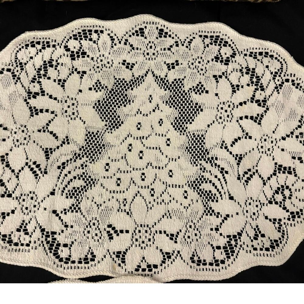 Vintage Lace Placemats Set 4 Christmas Tree Design 18.5 x 12 Cottagecore Fairy - Picture 7 of 11